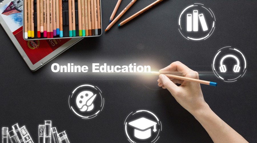 教学技巧、多样性……教育机构怎样跟上人工智能的改变速率？？？